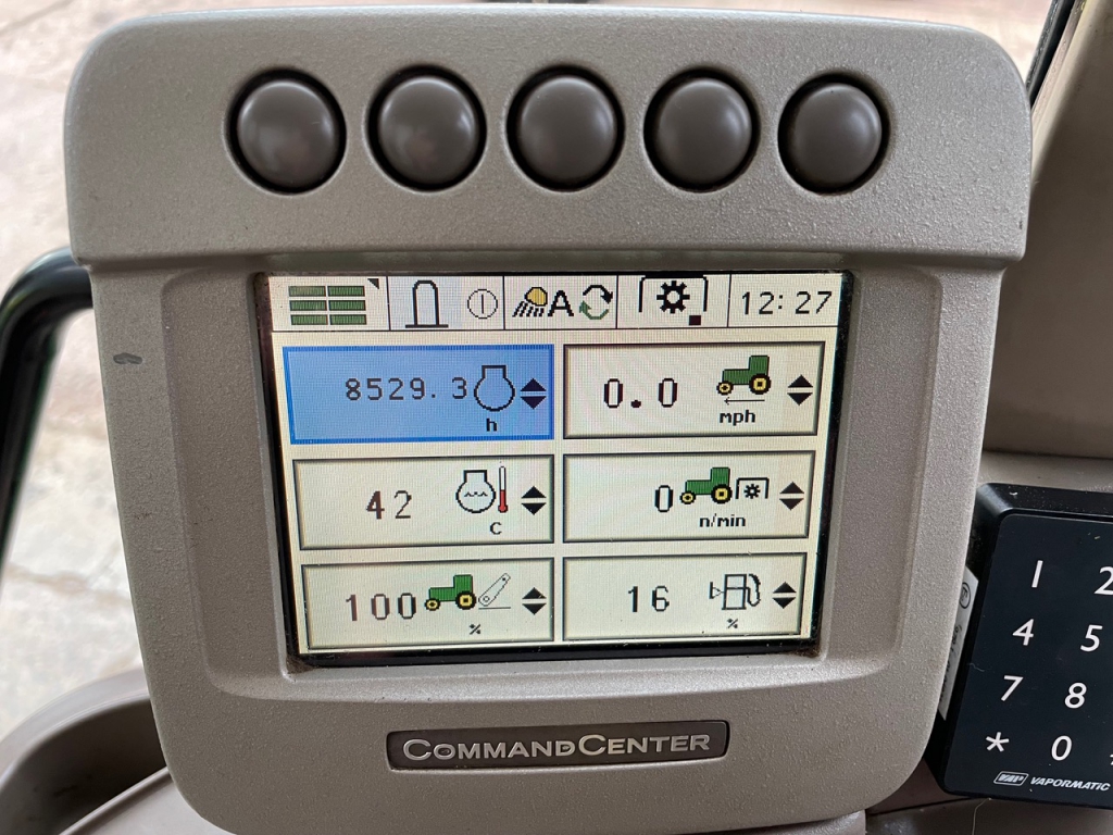 John Deere 6630