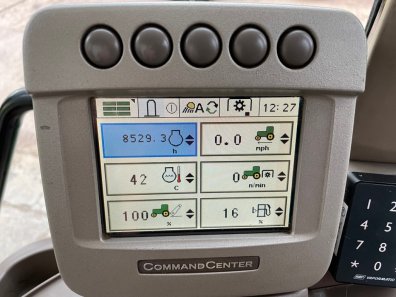 John Deere 6630