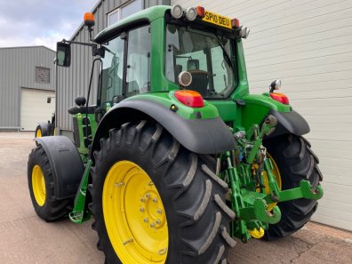 John Deere 6630