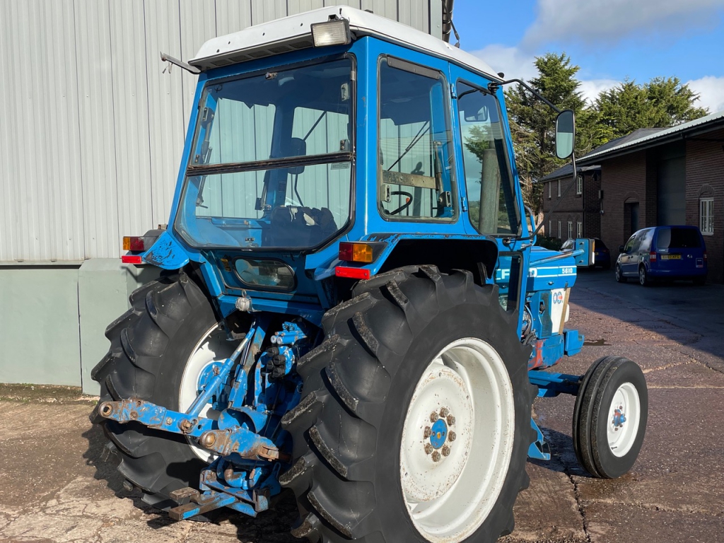 Ford 5610
