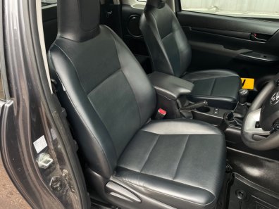 Toyota Hi-Lux Extra Cab pickup 2.4 Diesel