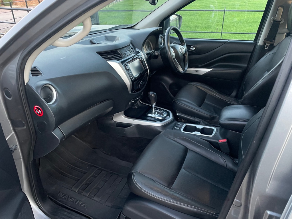 Nissan Navara Tekna 2.3 Diesel