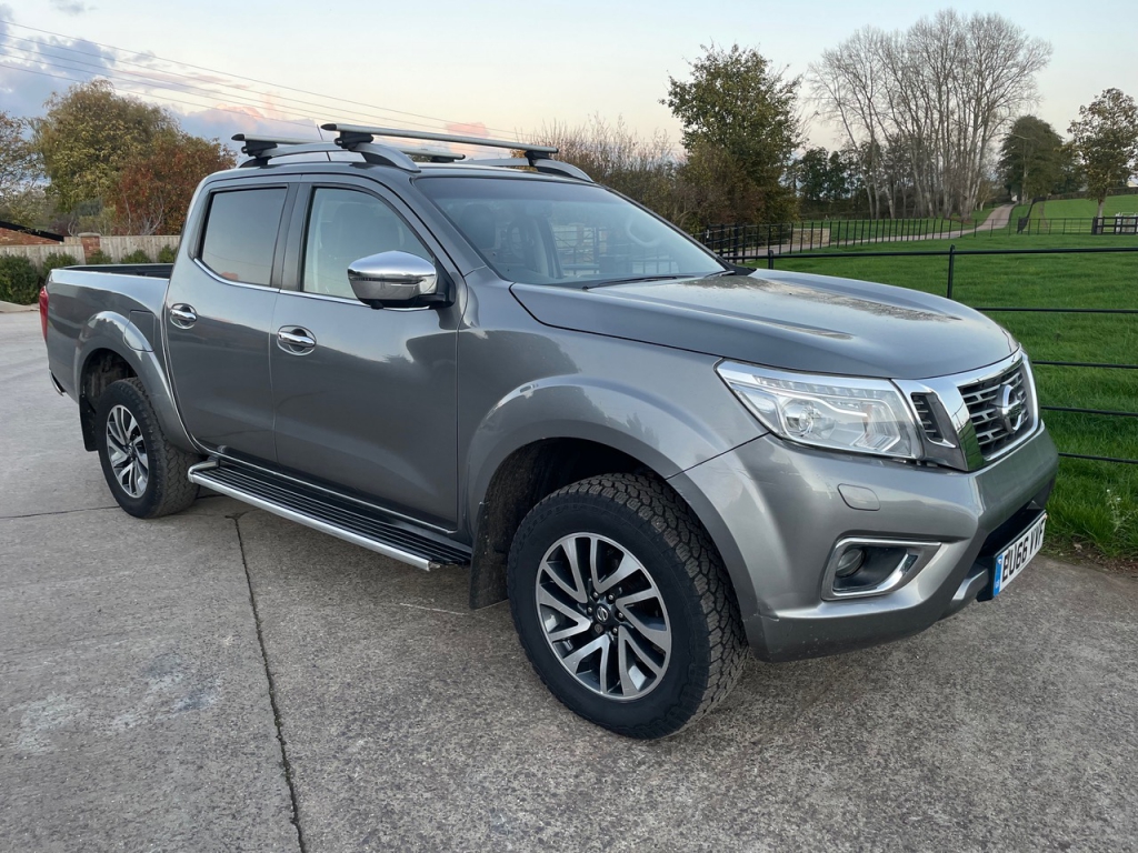 Nissan Navara Tekna 2.3 Diesel