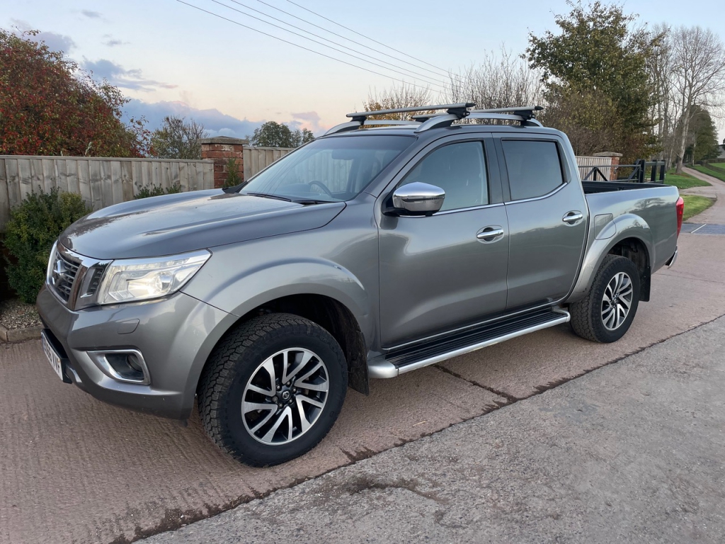 Nissan Navara Tekna 2.3 Diesel
