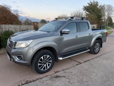 Nissan Navara Tekna 2.3 Diesel