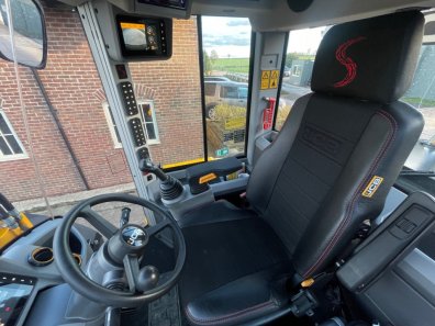 JCB 419S