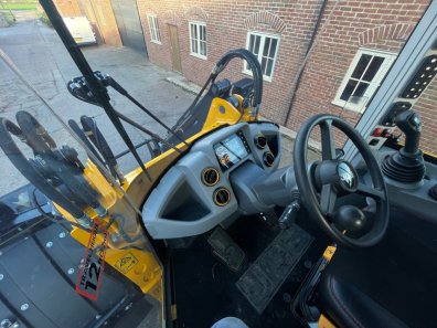 JCB 419S