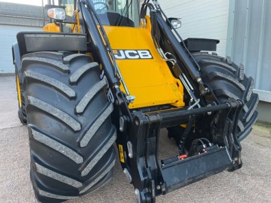 JCB 419S