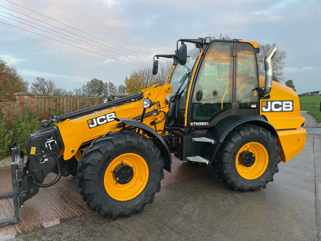 JCB 320S
