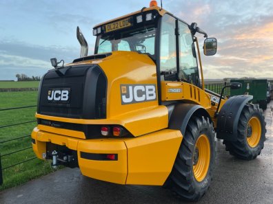 JCB 320S