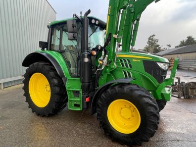 John Deere 6120M