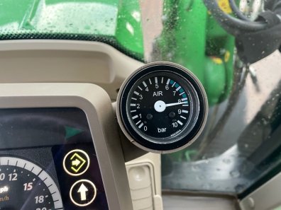 John Deere 6120M