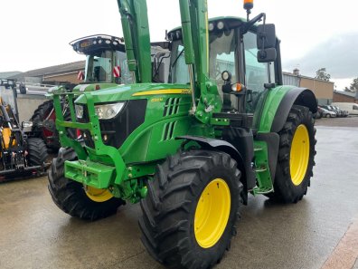 John Deere 6120M