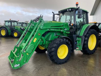 John Deere 6120M