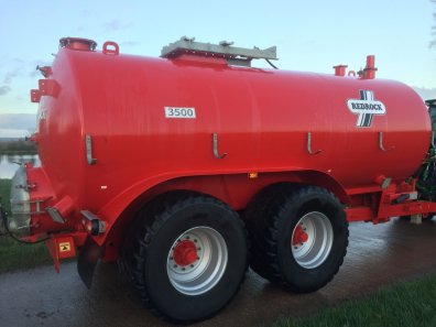 Redrock 3500 Gallon tanker