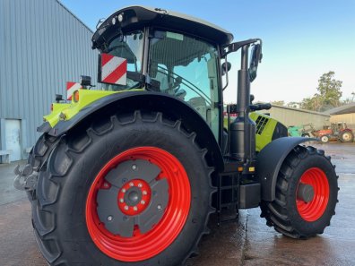 Claas Arion 650