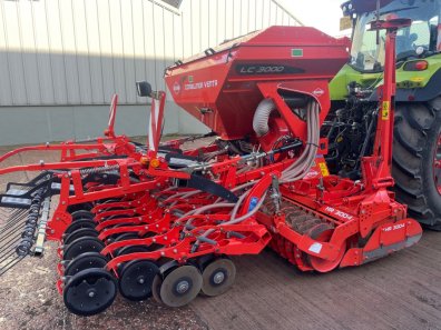 Kuhn 3 Metre power harrow combination drill