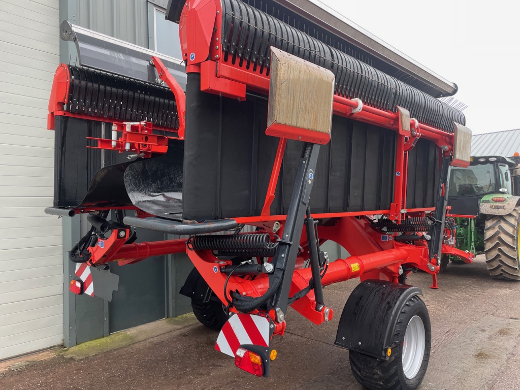 Kuhn Merge Maxx 1090
