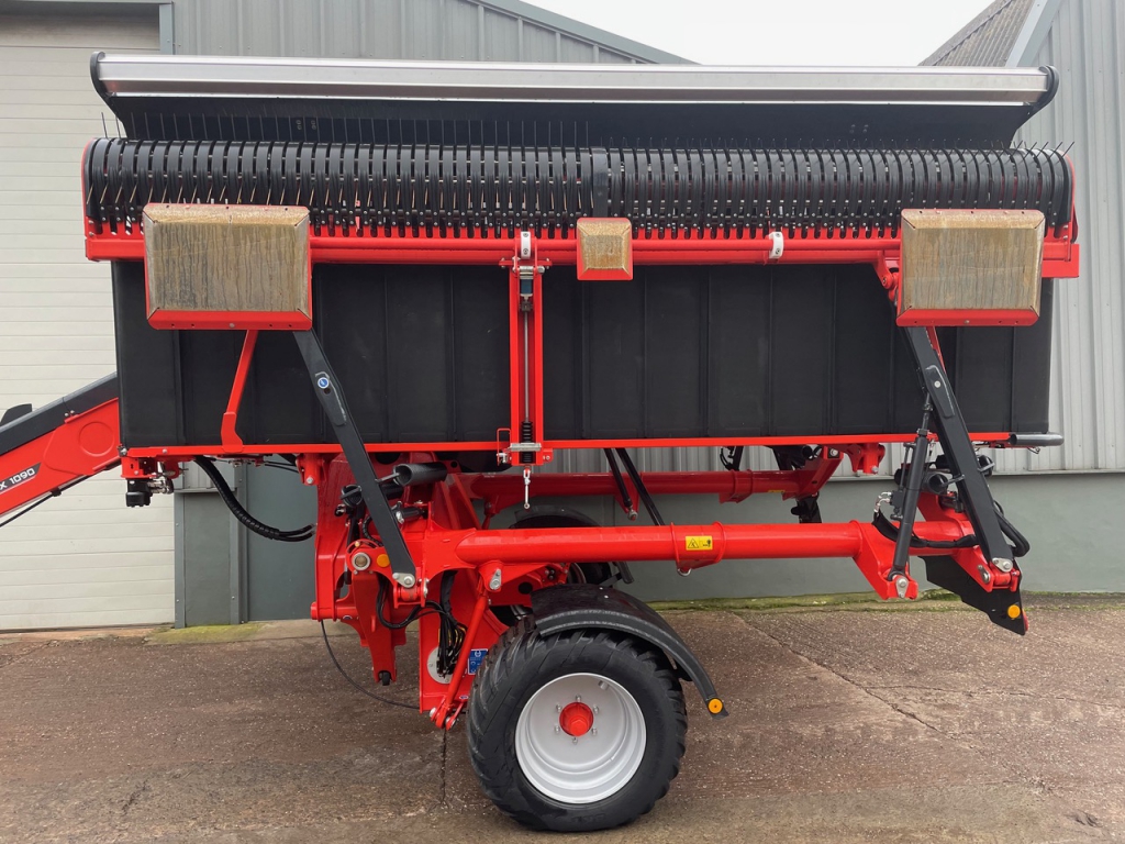 Kuhn Merge Maxx 1090