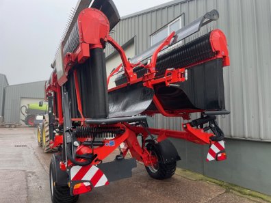 Kuhn Merge Maxx 1090