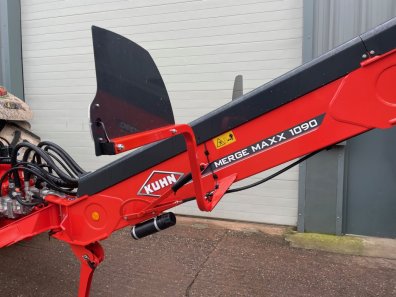 Kuhn Merge Maxx 1090