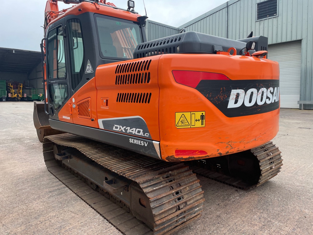 Doosan DX140LC Series 5