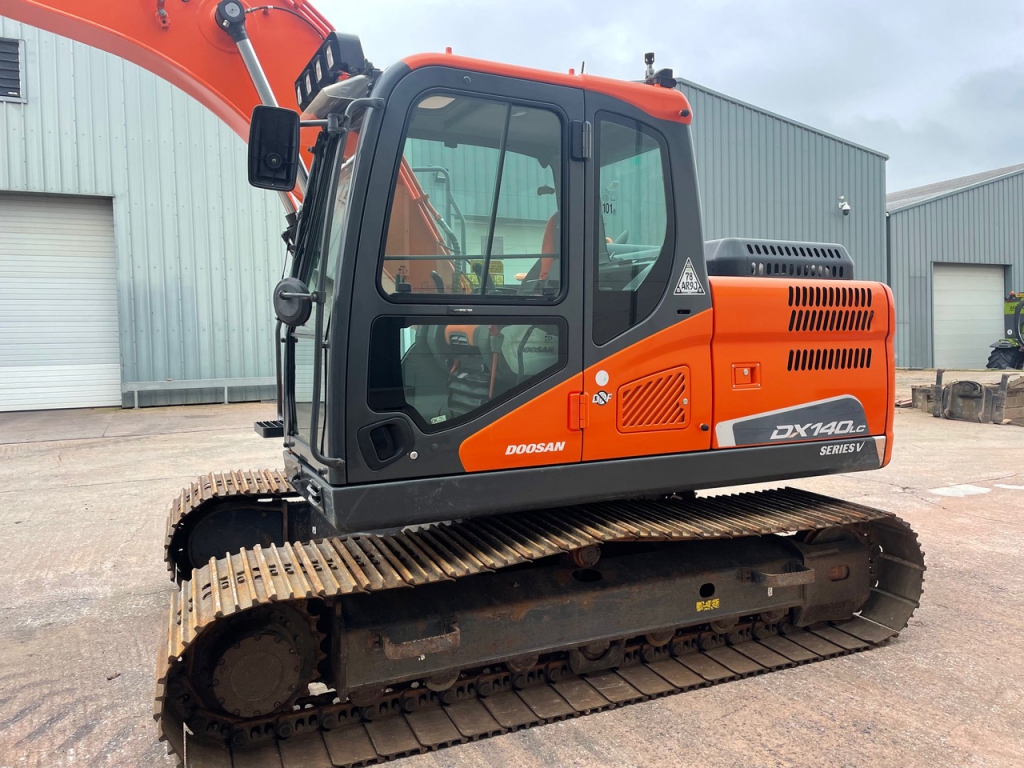 Doosan DX140LC Series 5