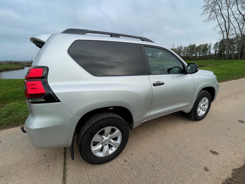 Toyota Land Cruiser Commercial 2.8 diesel