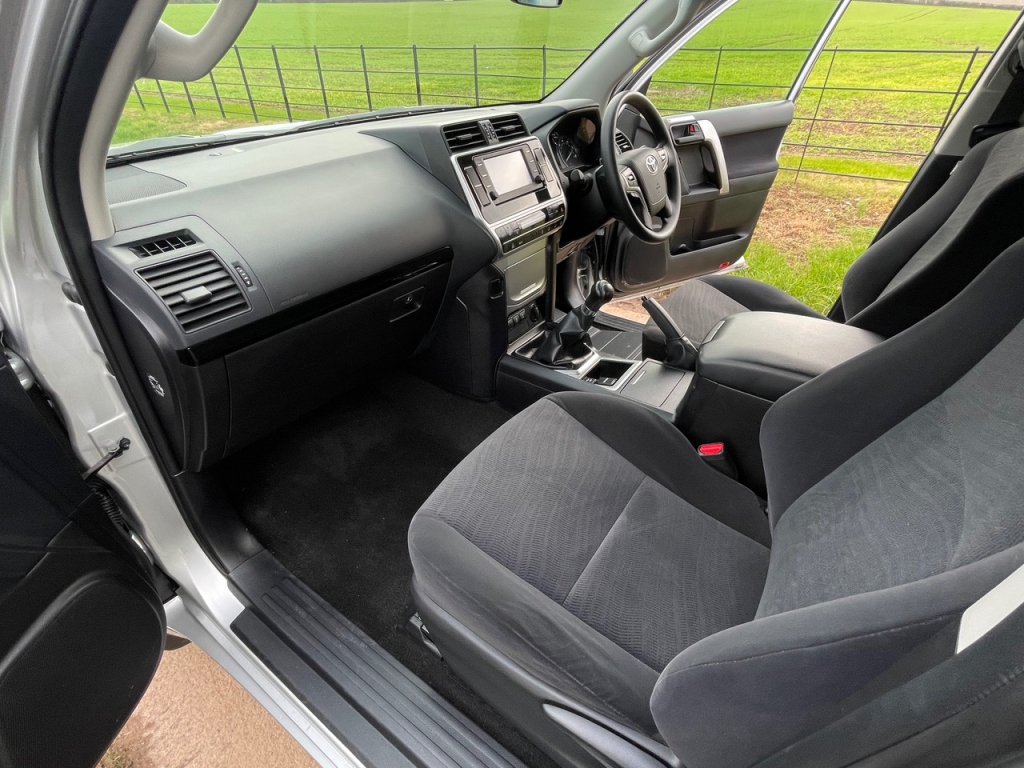 Toyota Land Cruiser Commercial 2.8 diesel