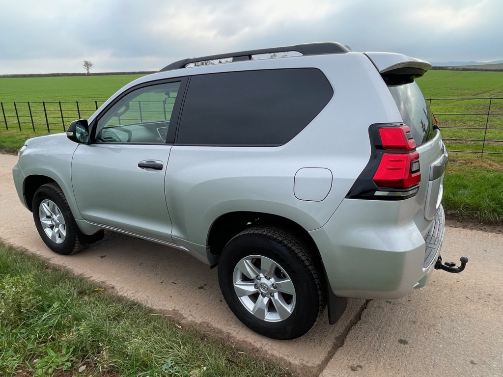 Toyota Land Cruiser Commercial 2.8 diesel