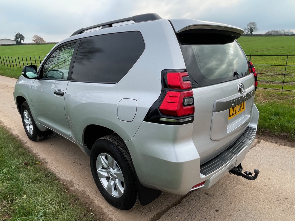 Toyota Land Cruiser Commercial 2.8 diesel