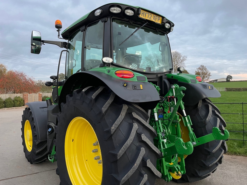 John Deere 6R 145