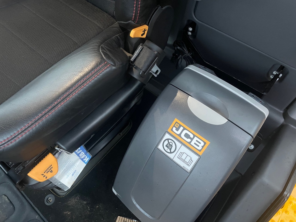 JCB 419S
