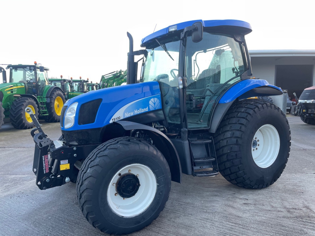 New Holland TSA100