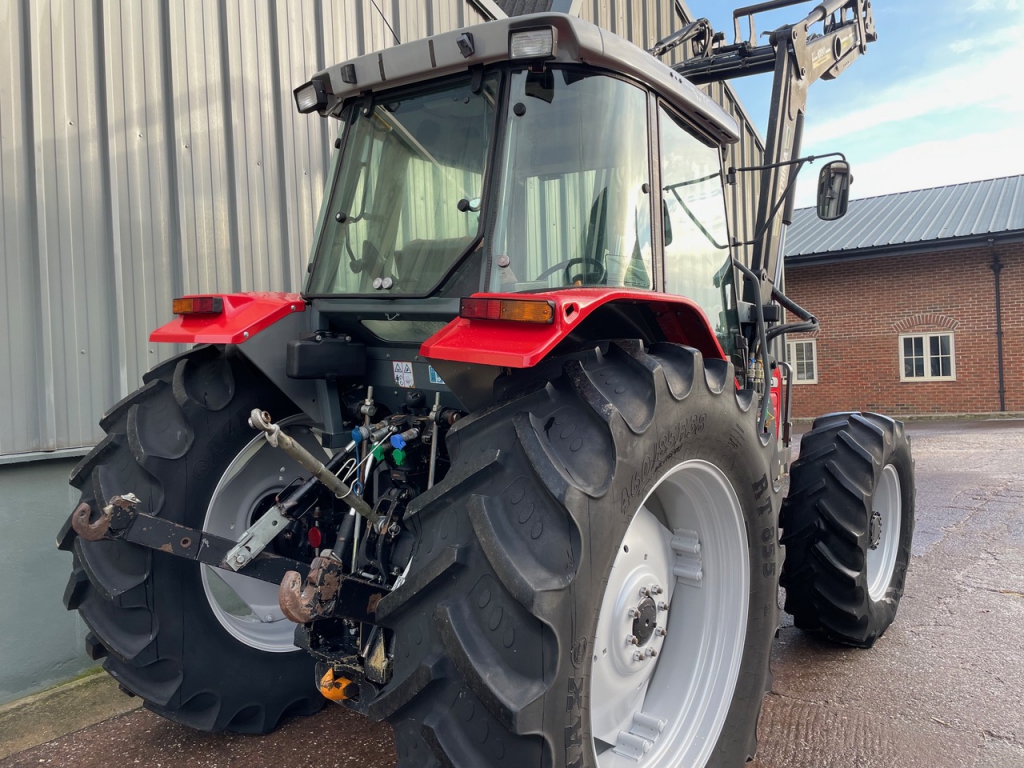 Massey Ferguson 4270