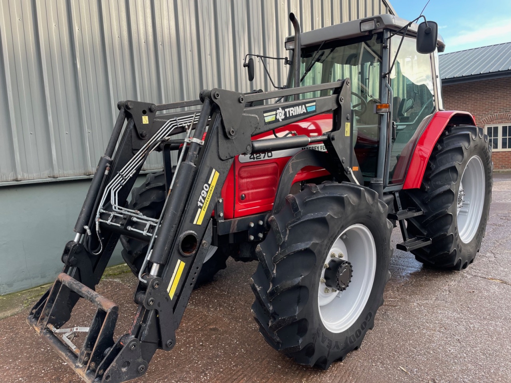 Massey Ferguson 4270