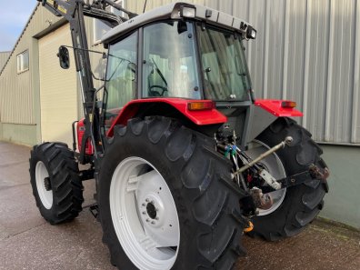 Massey Ferguson 4270