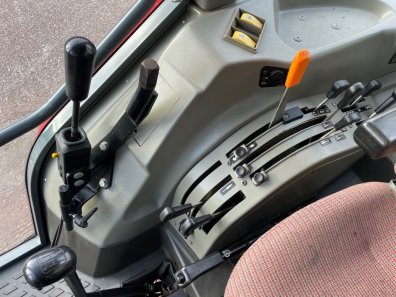 Massey Ferguson 4270