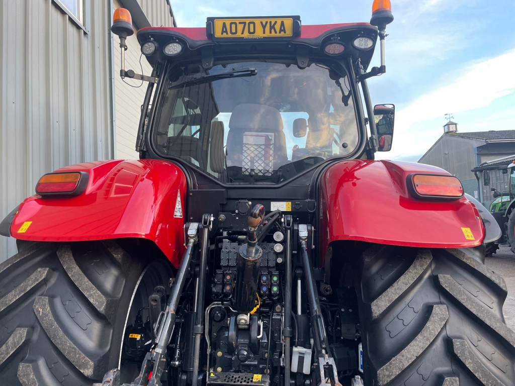 Case CVX 240