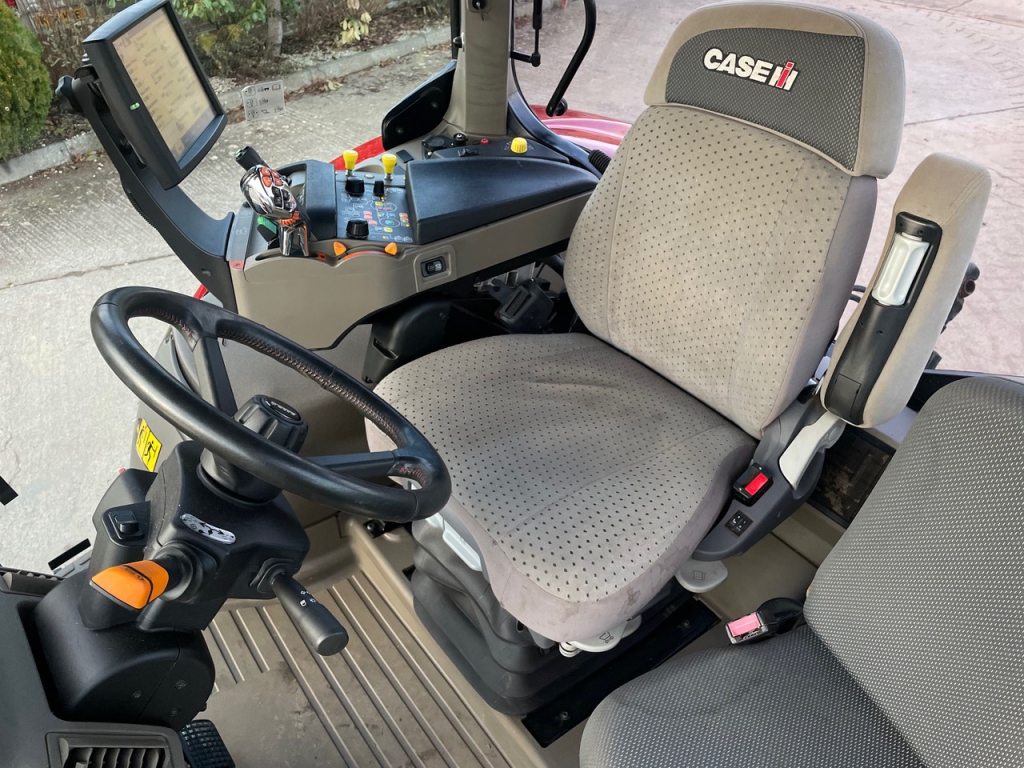 Case CVX 240