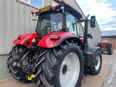 Case CVX 240