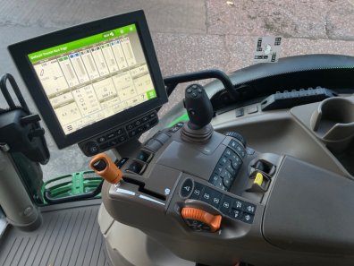 John Deere 6155R