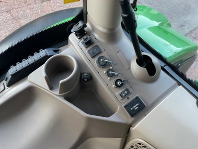 John Deere 6155R