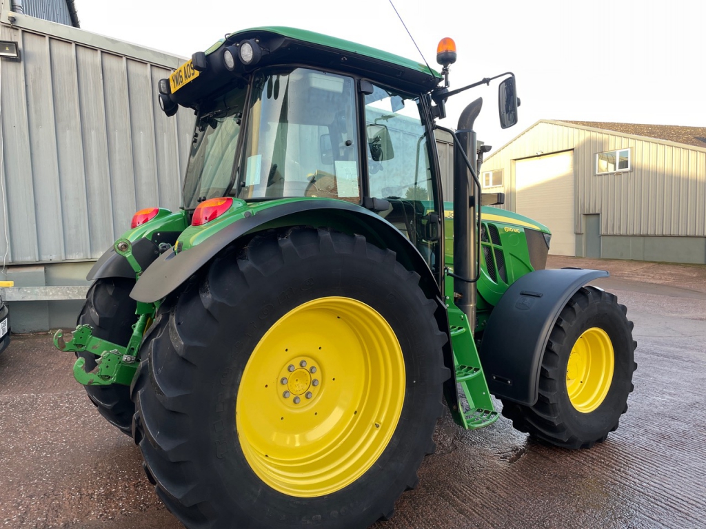John Deere 6110MC