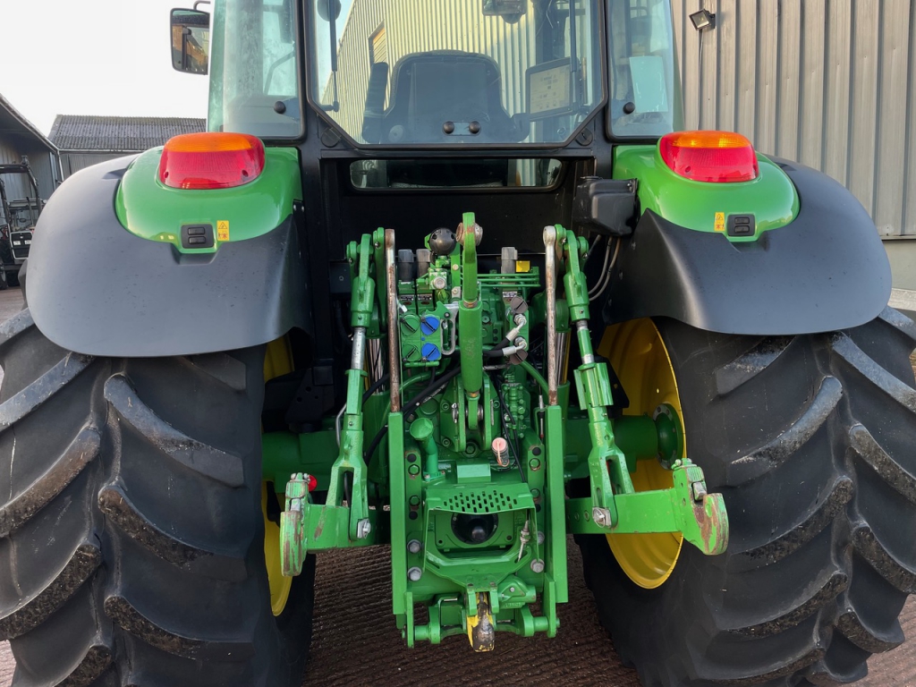 John Deere 6110MC