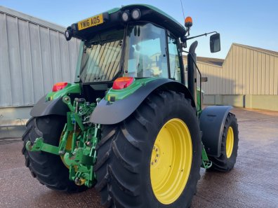 John Deere 6110MC
