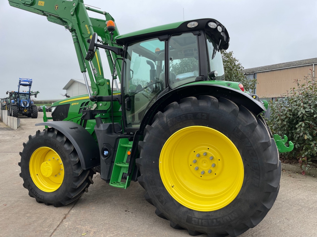 John Deere 6155R