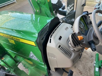 John Deere 6155R