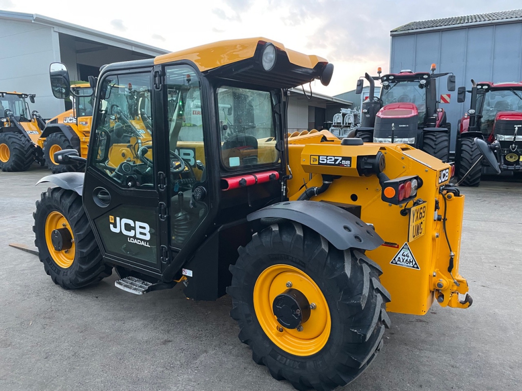 JCB 527-58 Agri Plus