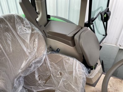 John Deere 6120M